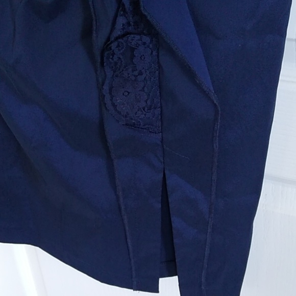 Dress - Picture 5 of 8